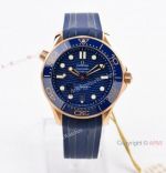 (VS Factory) AAA Replica Omega Seamaster Diver 300m Watch Rose Gold Rubber Strap